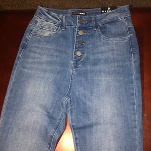 Women’s jeans